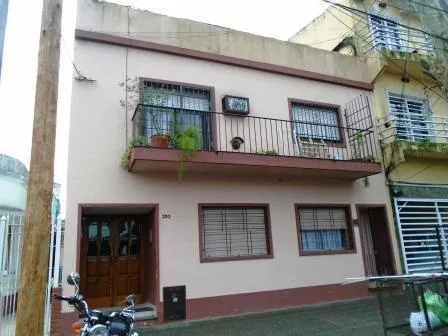 Two-bedroom apartment in Banfield Este (Lomas de Zamora)