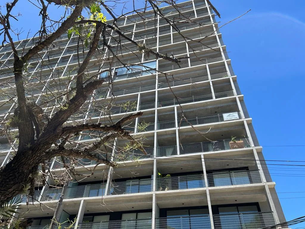 Apartamento novo com 1 dormitório em Olivos