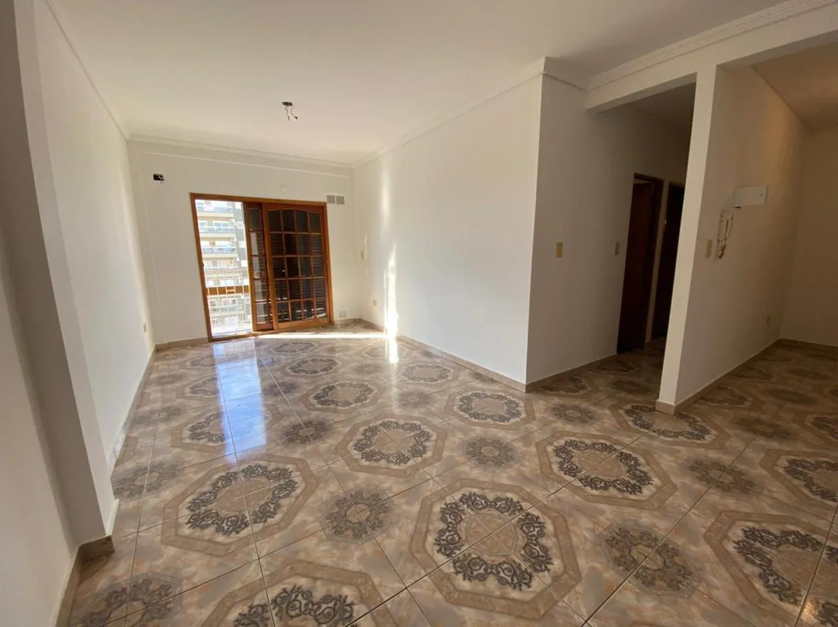 Apartamento de três ambientes com 2 dormitórios e vaga de garagem em Wilde