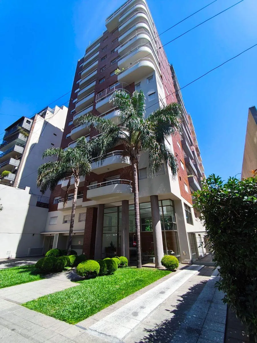 Departamento de 2 ambientes con balcón en Flores