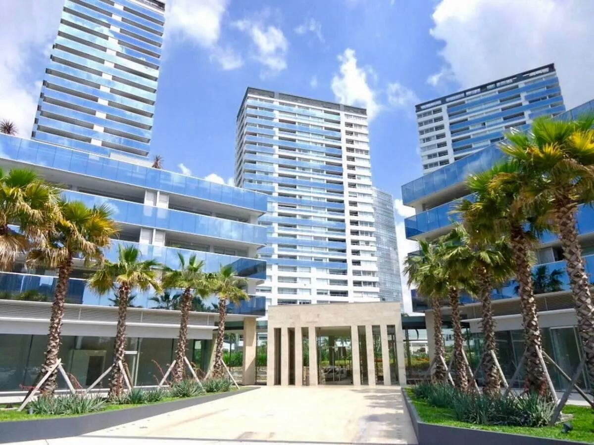 Kitnet amplo com vaga de garagem fixa em Puerto Madero