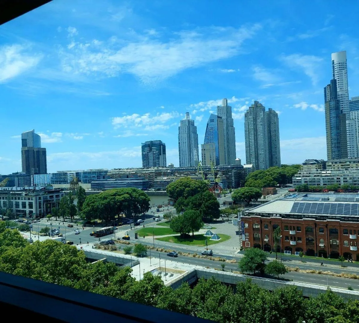 Apartamento de 2 ambientes novo com vaga em Puerto Madero