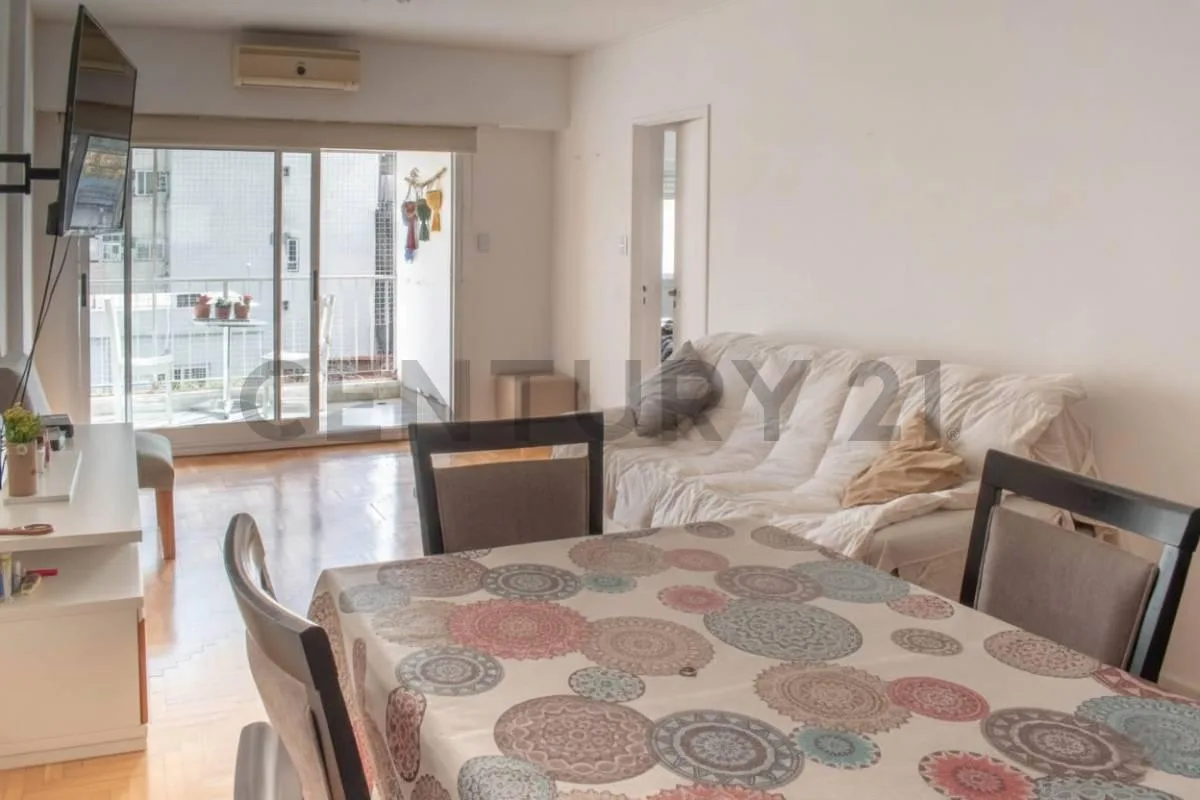 Departamento de 5 ambientes con cochera en Belgrano