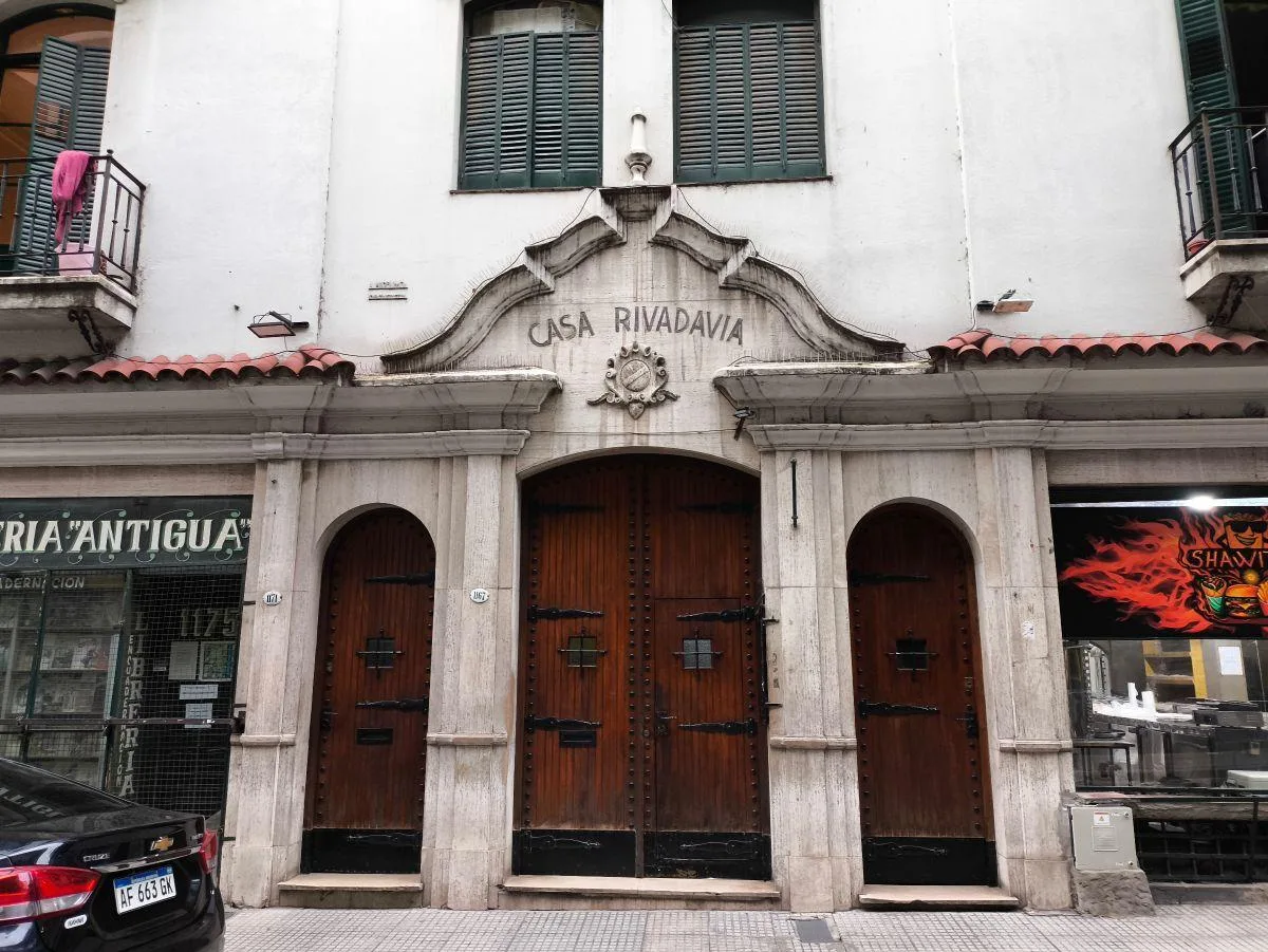 Kitnet de meio ambiente com cozinha e banheiro em Monserrat