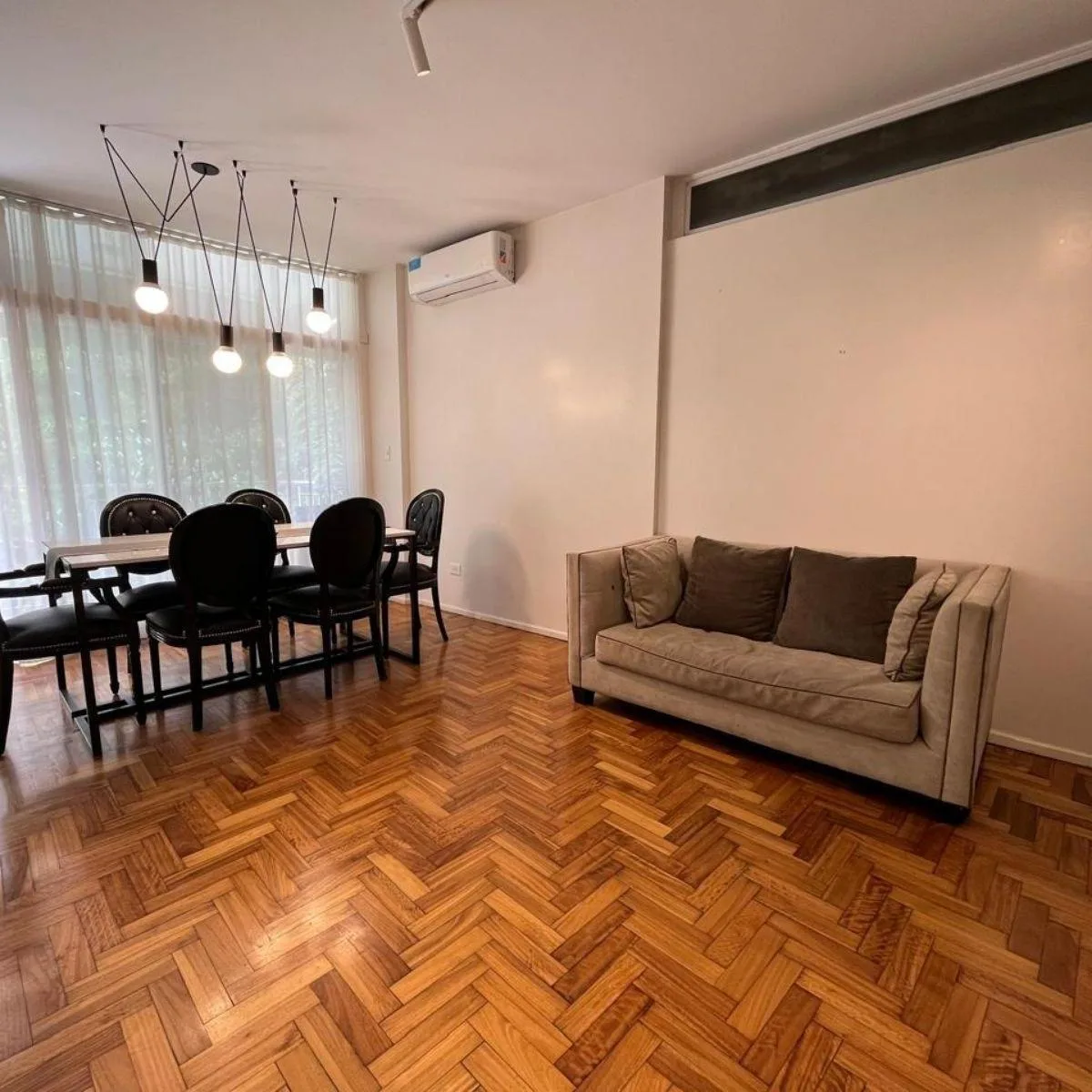 Mobiliado de três ambientes em Palermo