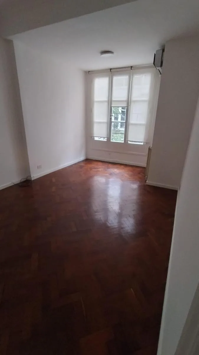 Apartamento de 2 quartos com 2 banheiros em Recoleta