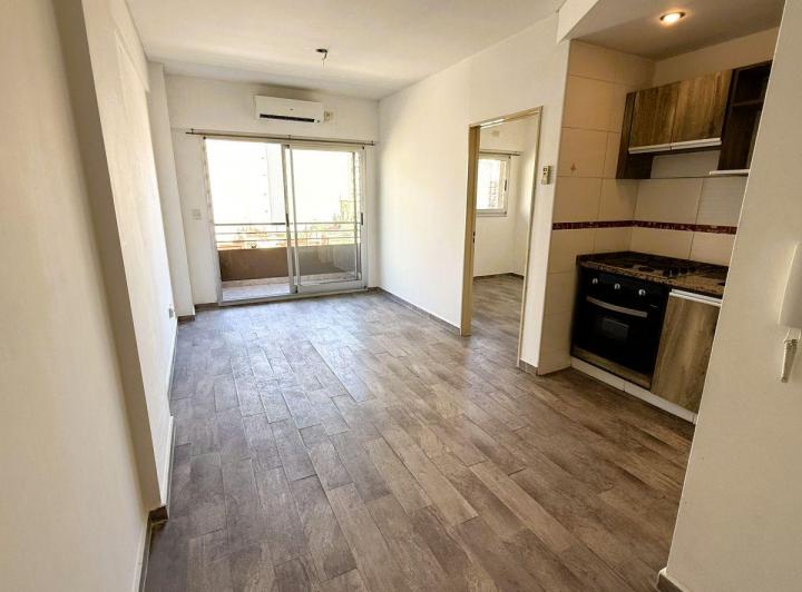 Departamento de 2 ambientes al frente en Almagro