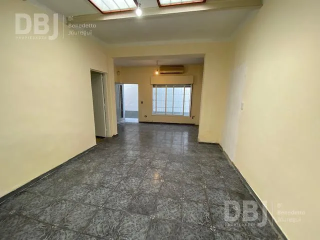 3-room PH in La Matanza with private terrace and grill