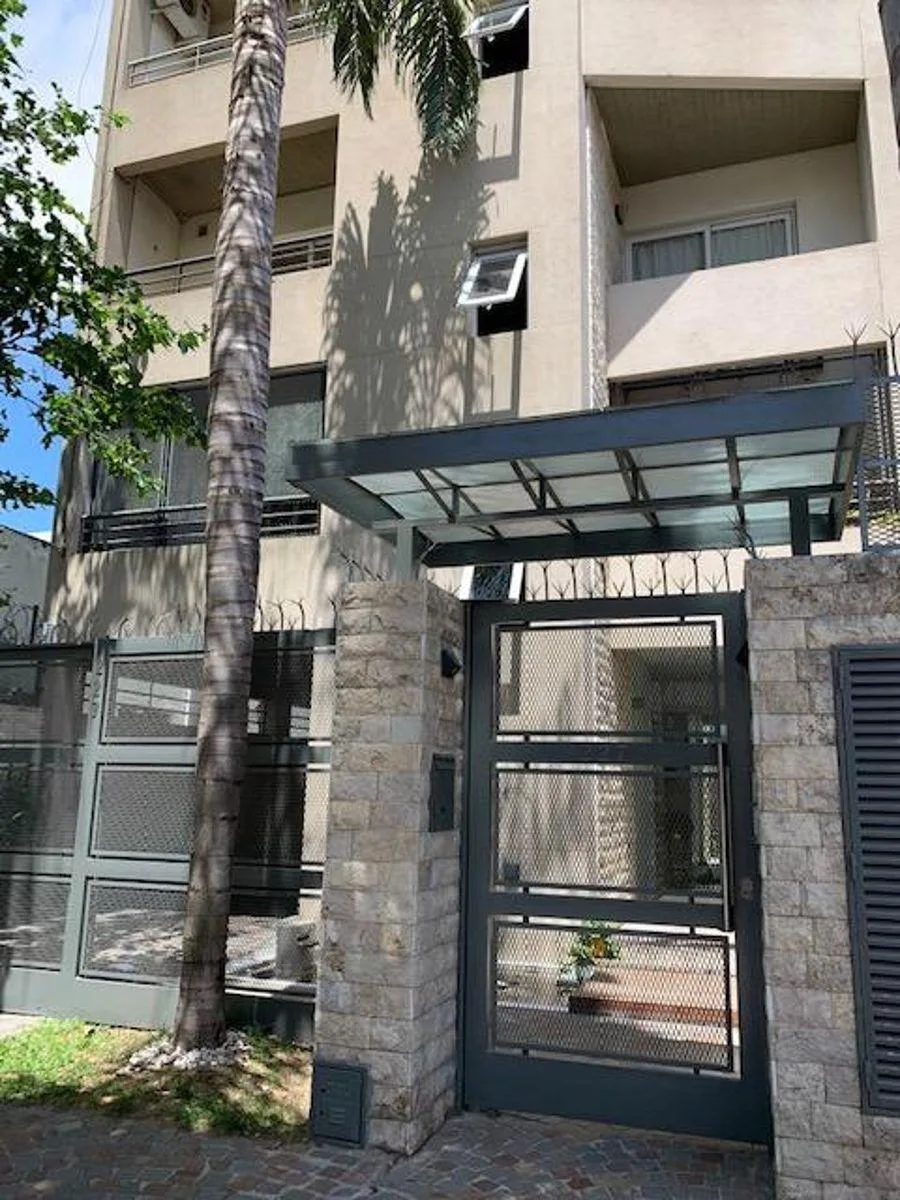 Квартира с 1 спальней и парковочным местом в Quilmes