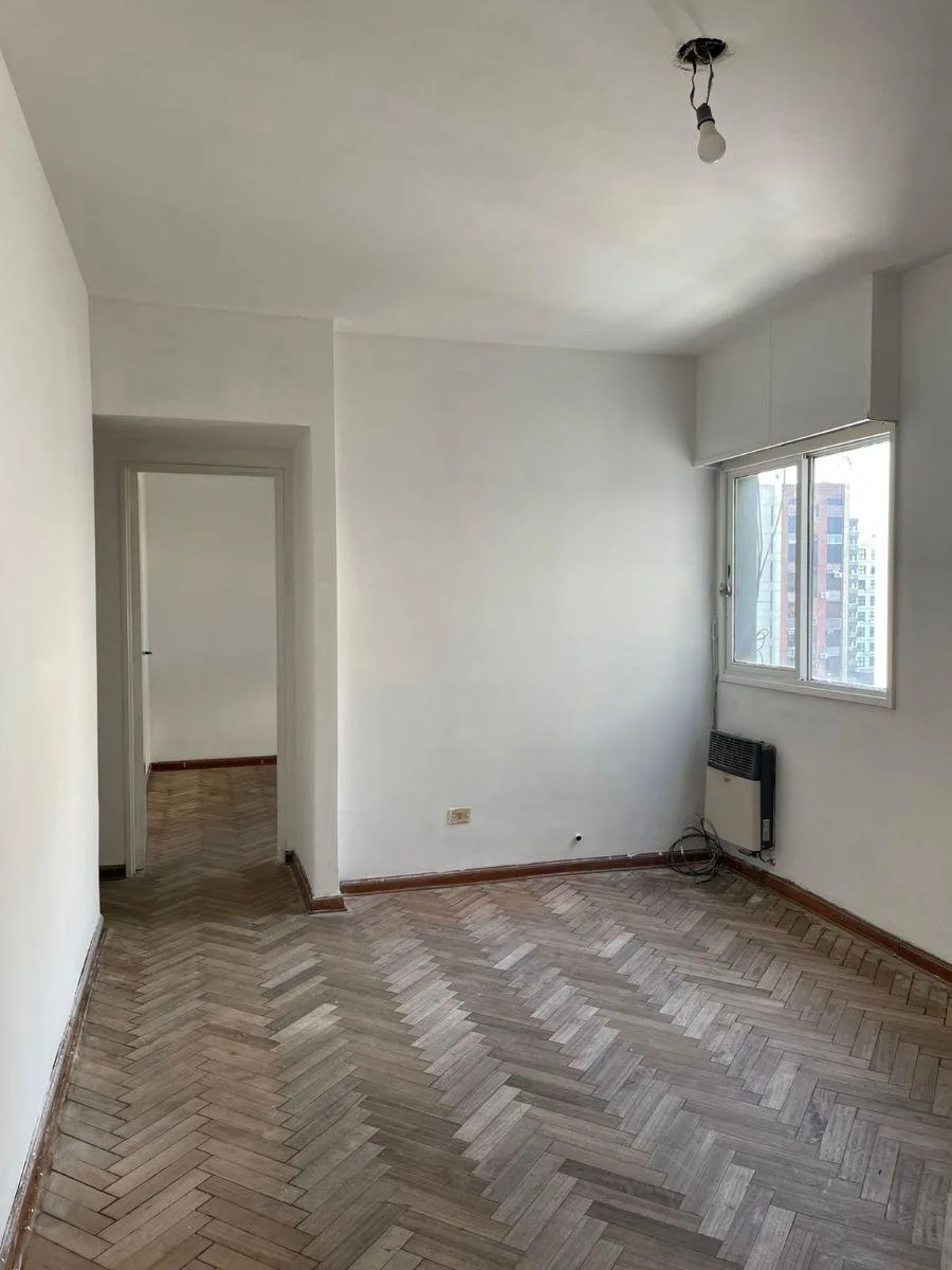 Apartamento de dois ambientes com 1 quarto em Lanús