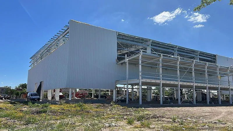 Armazém AAA com 12 m de altura