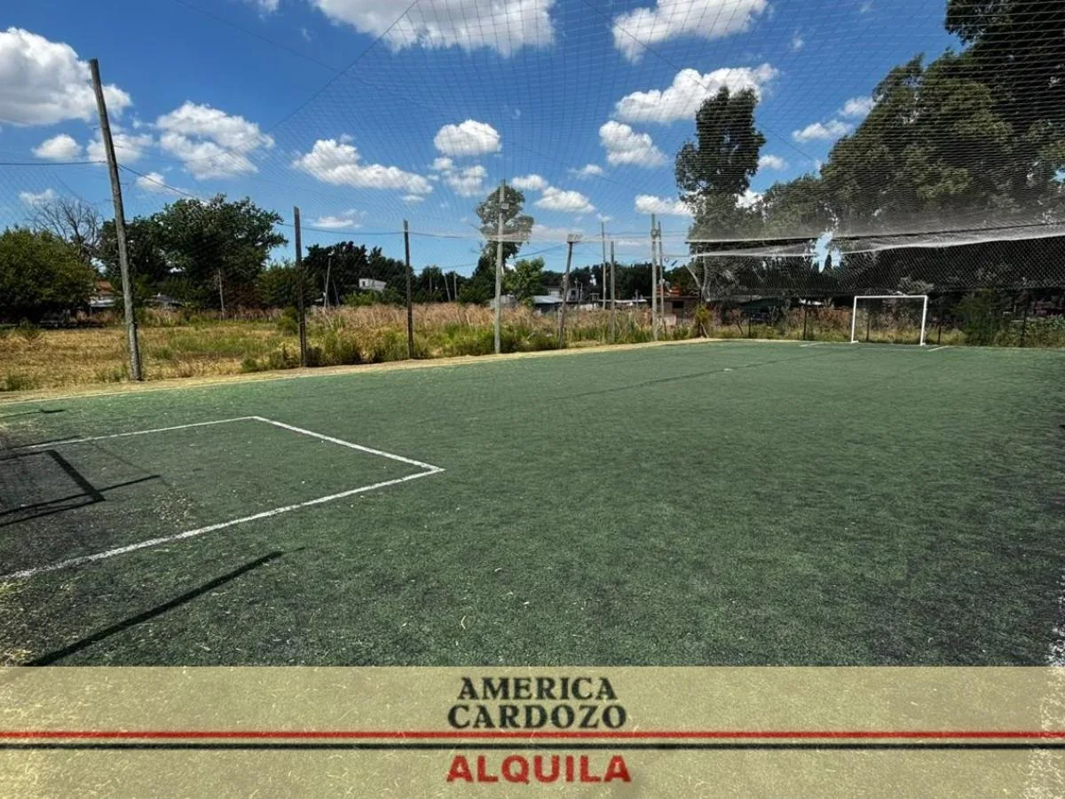 Canchas de Futbol con Buffet, Moreno