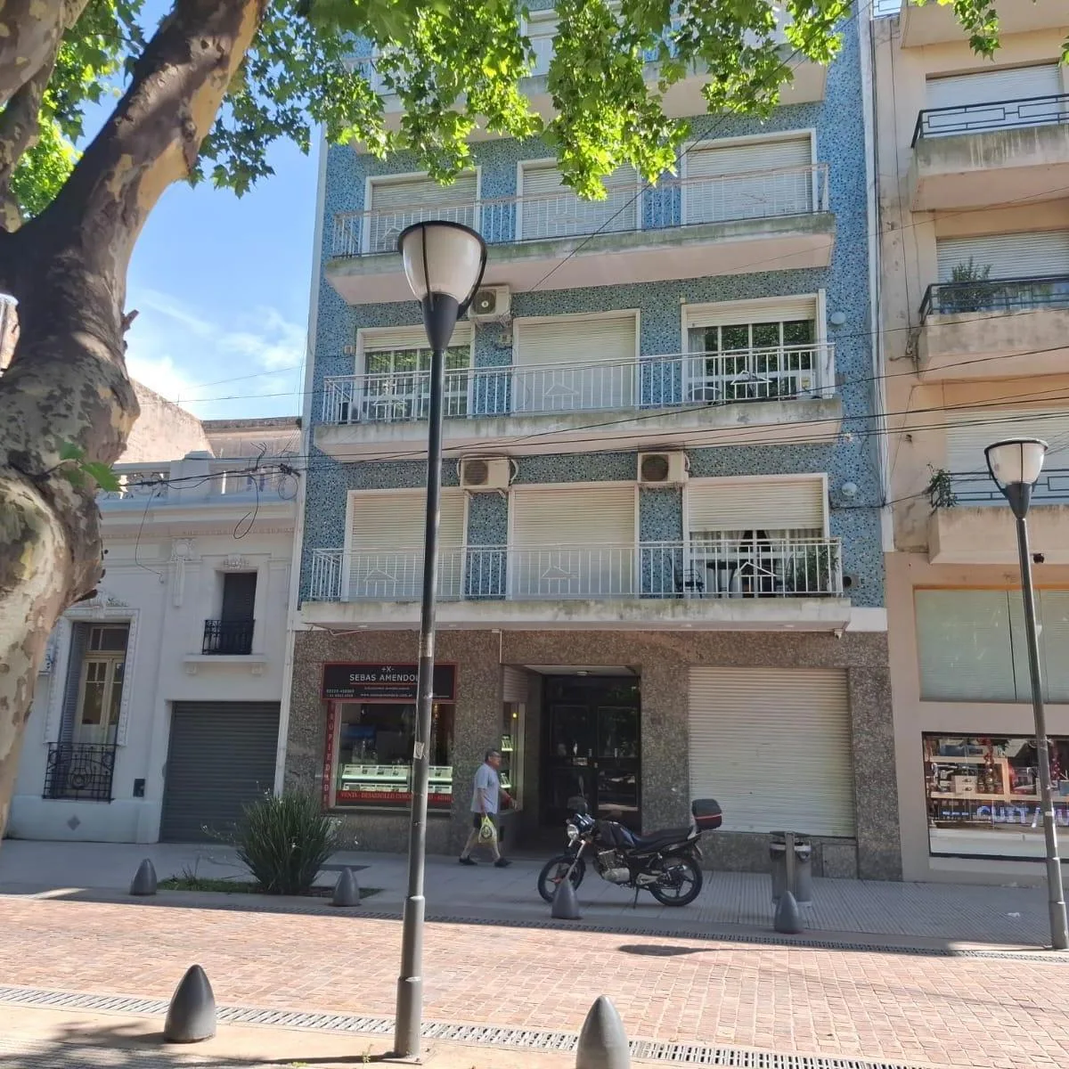 Departamento de 3 ambientes en el centro de Luján