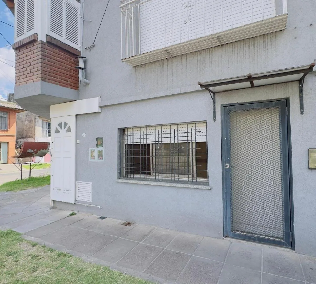 Departamento de 2 ambientes en planta baja en Boulogne