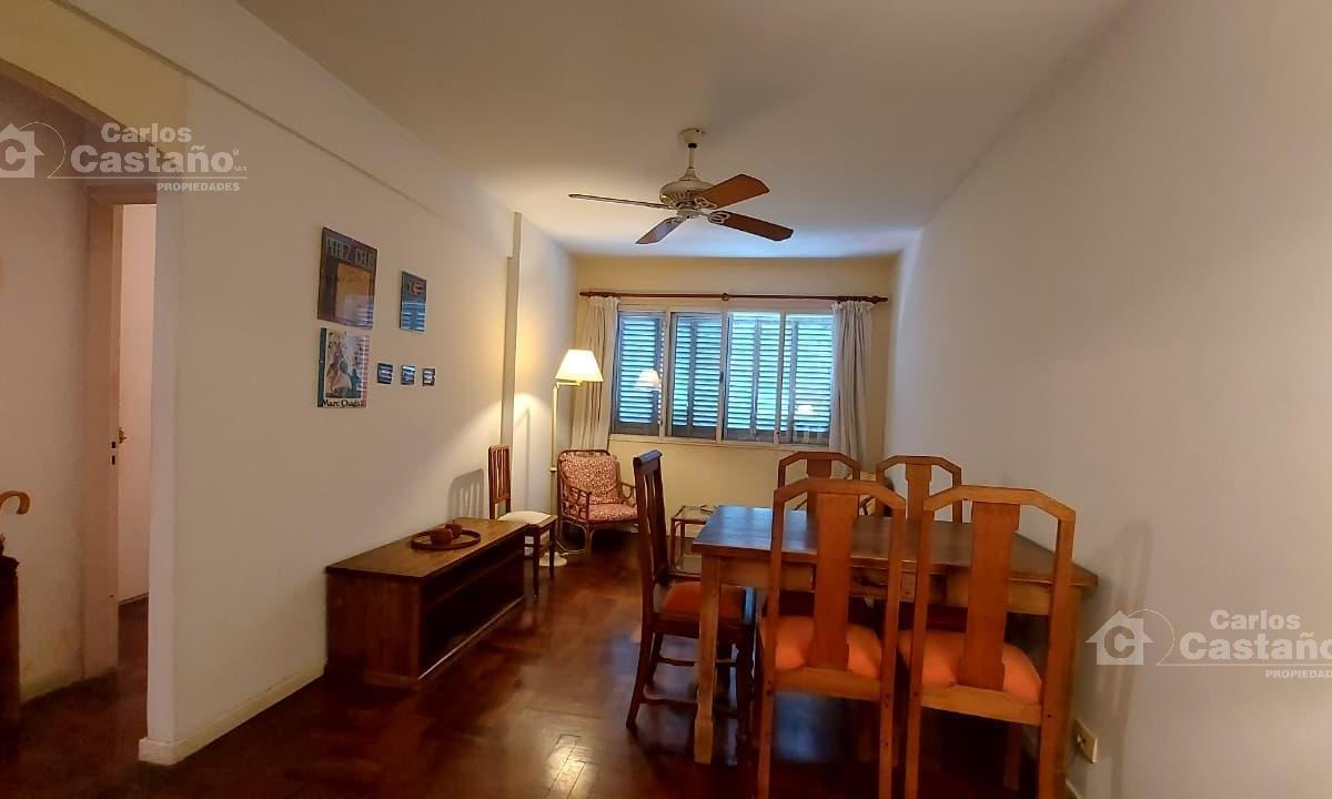 Квартира с 2 спальнями и крытым парковочным местом в Olivos