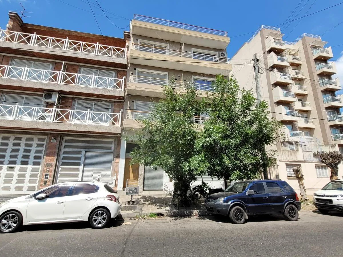 Квартира с 1 спальней в Morón
