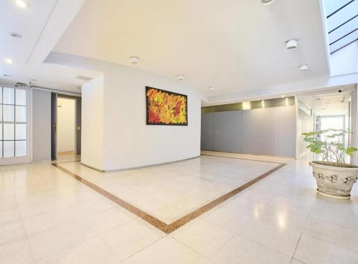 Квартира с 2 комнатами, балконом и личной террасой в Saavedra