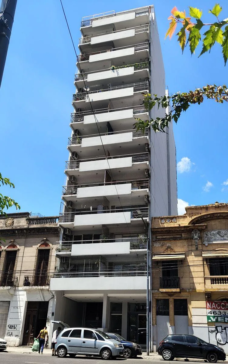 Se Alquila Muy Lindo Dos Ambientes con Sum, Pileta, Laundry y Balcón