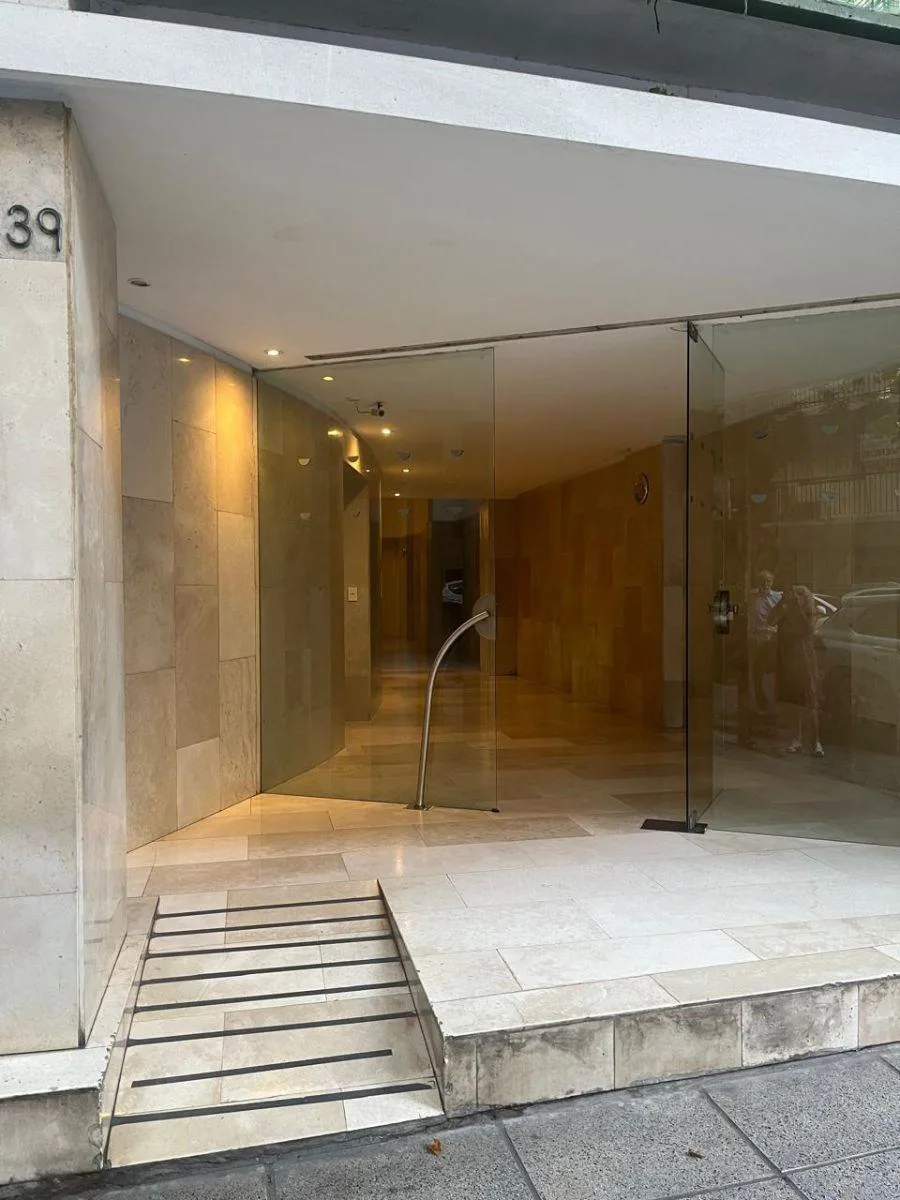 Apartamento de dois ambientes com varanda em Palermo