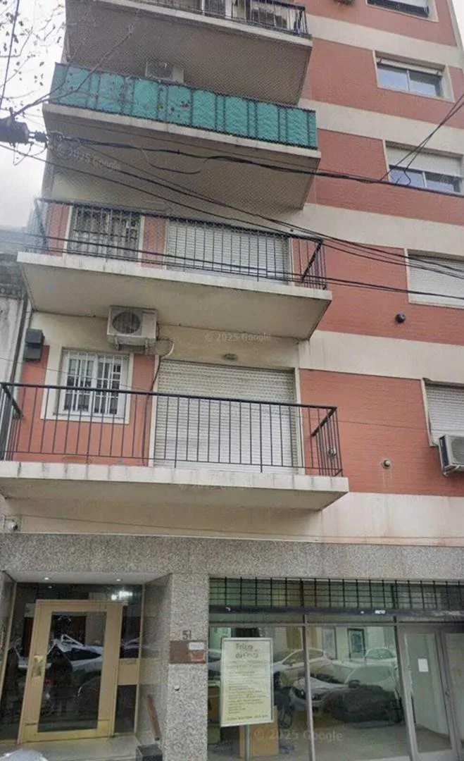 Departamento de 2 ambientes al frente en Avellaneda