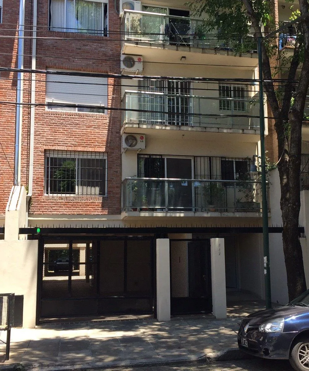 Departamento de 2 ambientes con cochera cubierta en San Isidro