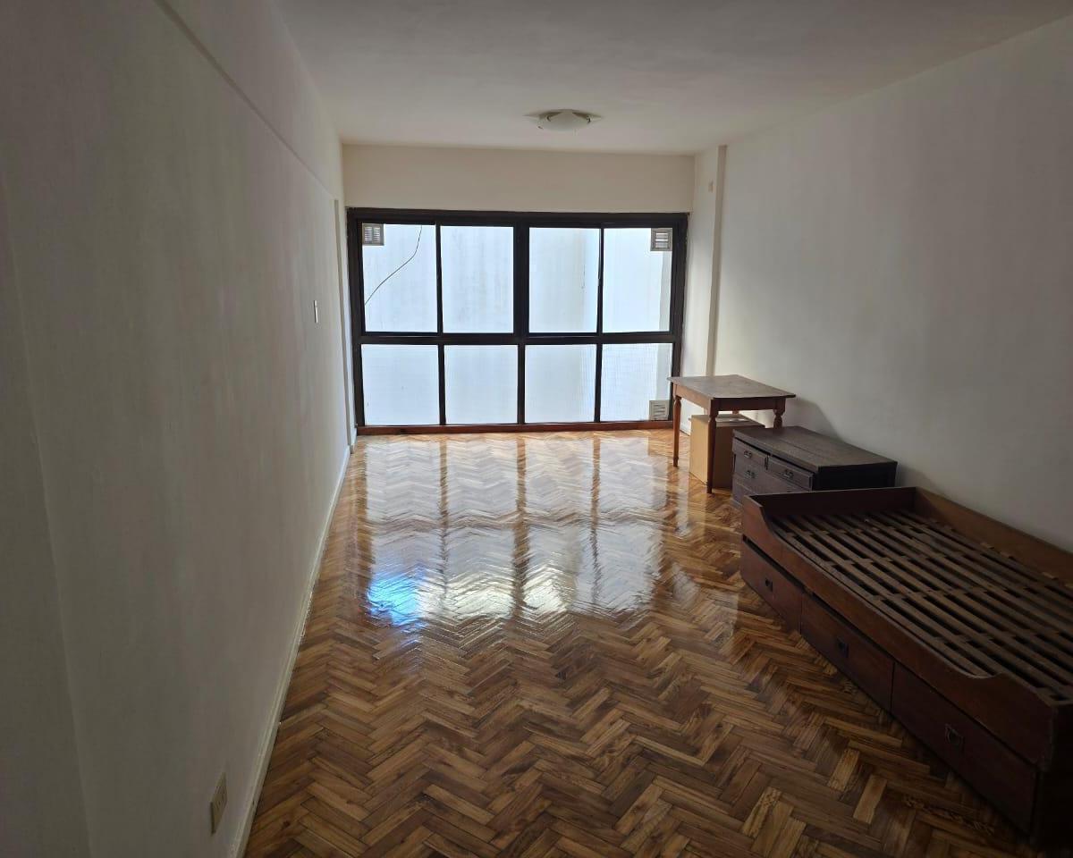 Квартира-студия в Recoleta на 1-м этаже