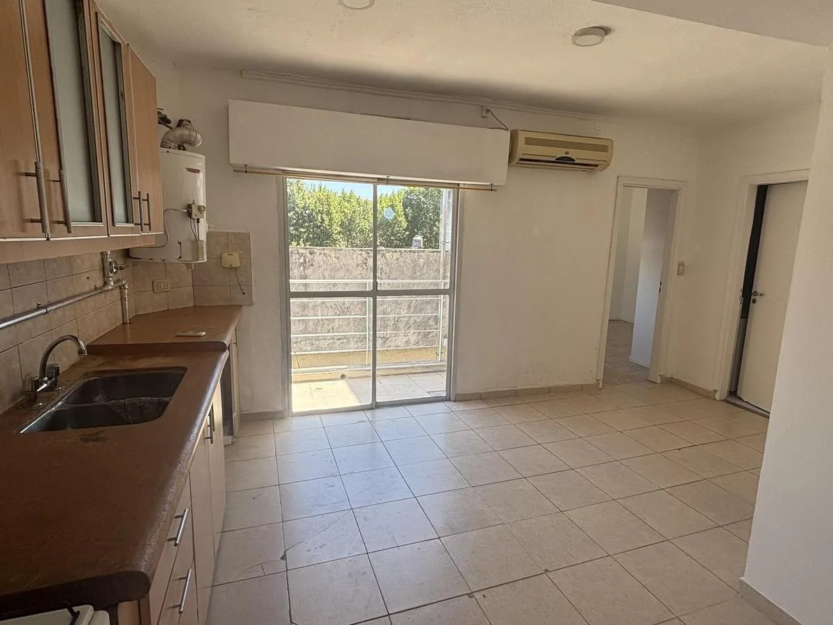 Departamento de 2 ambientes con balcón en Monte Grande