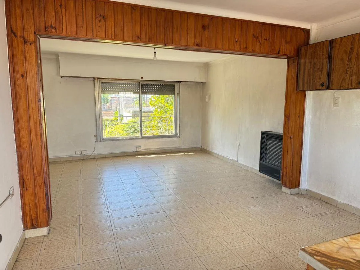 Two-bedroom ground-floor or upper-unit PH with patio in Lomas de Zamora