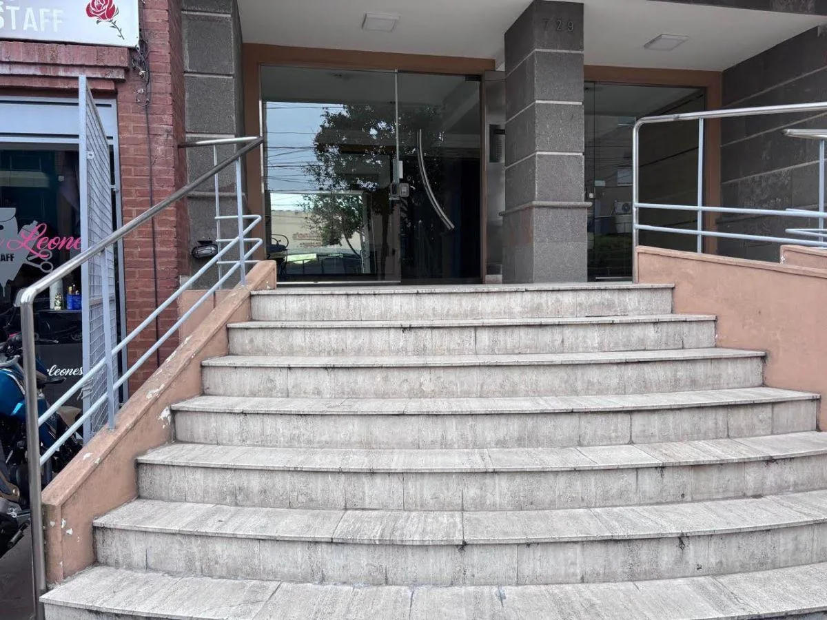 Two-room apartment with balcony in Lomas de Zamora