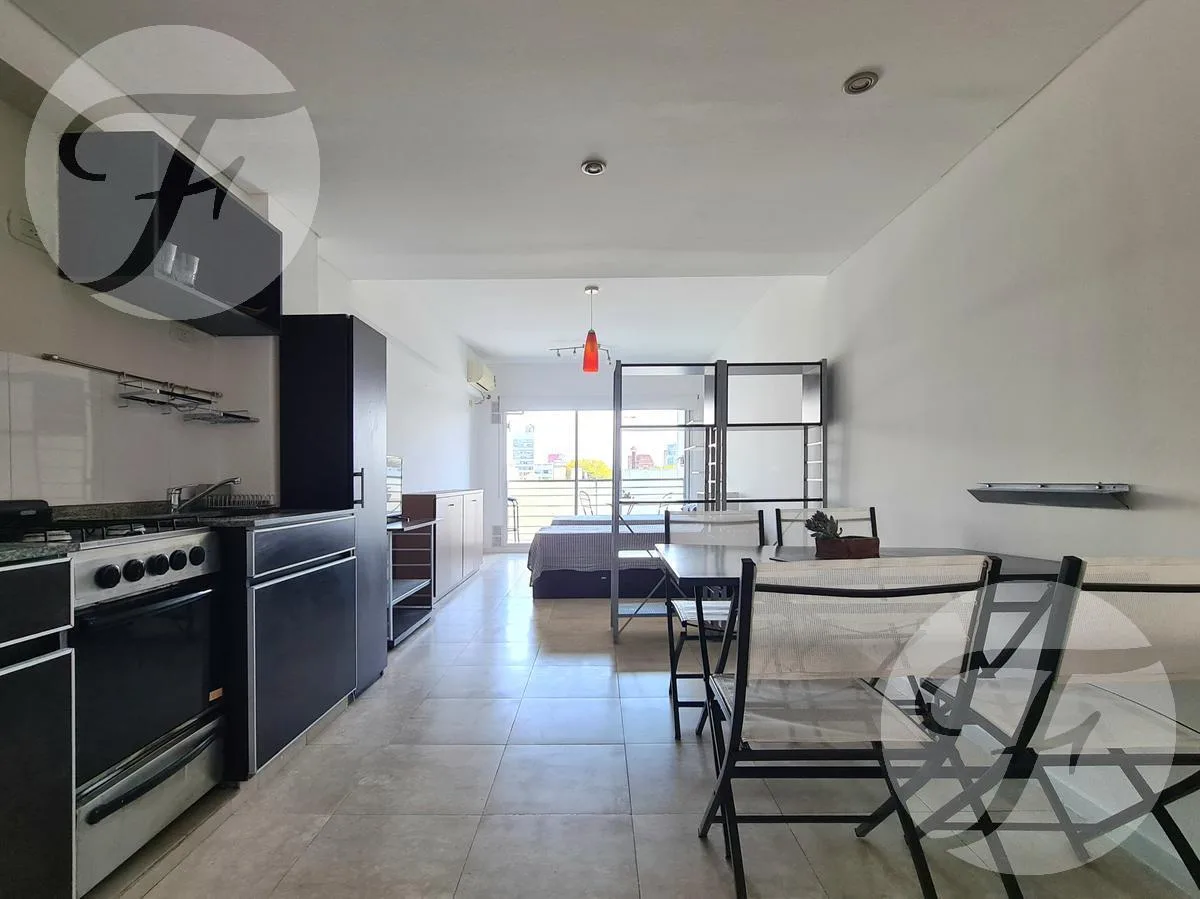 Studio apartment with balcony in Barracas