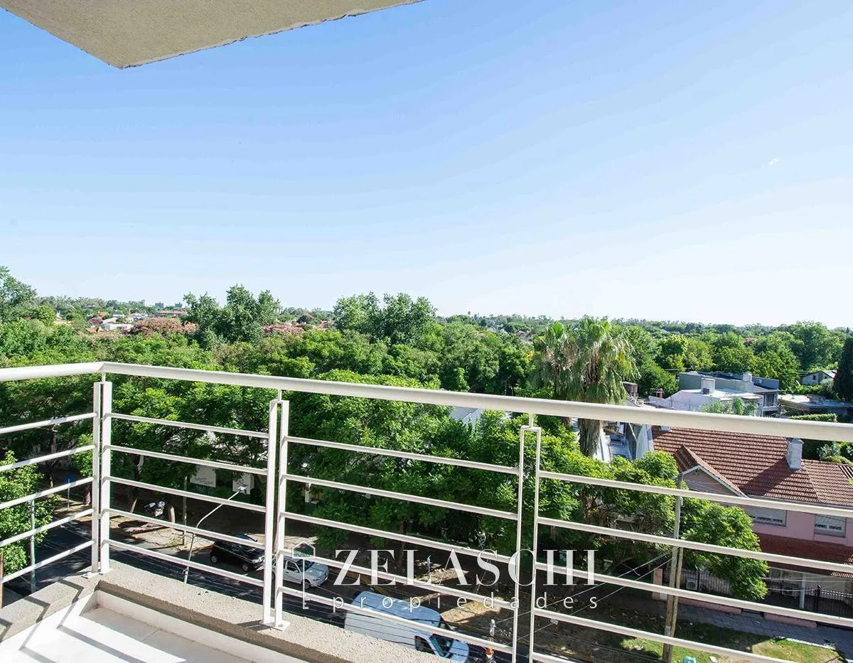 Departamento de 2 ambientes con cochera en Martín Coronado