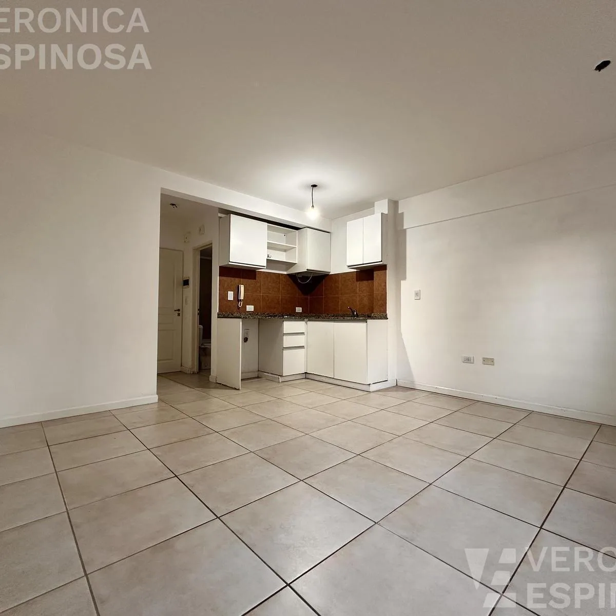 One-room apartment with balcony in Morón