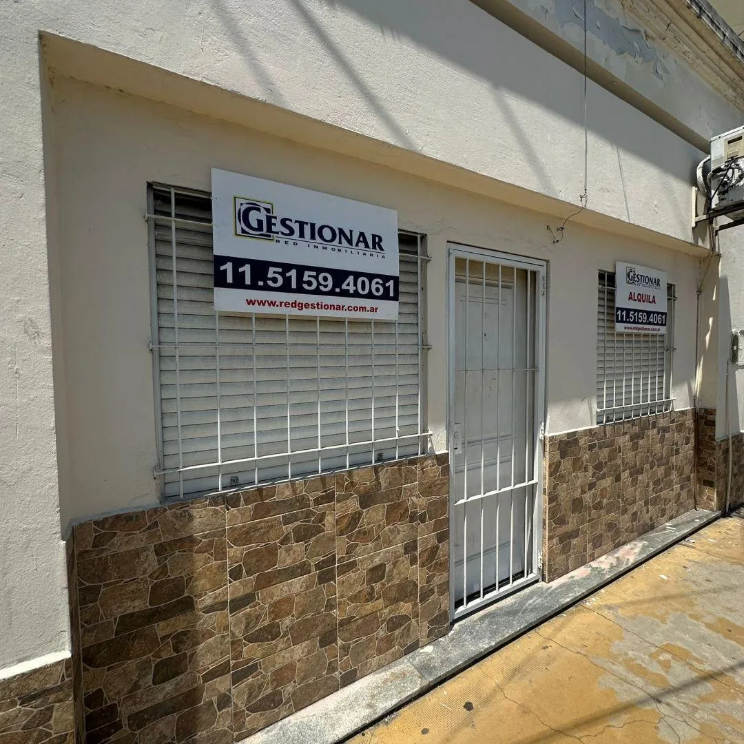 Casa de 3 ambientes com 2 dormitórios em Lanús Oeste