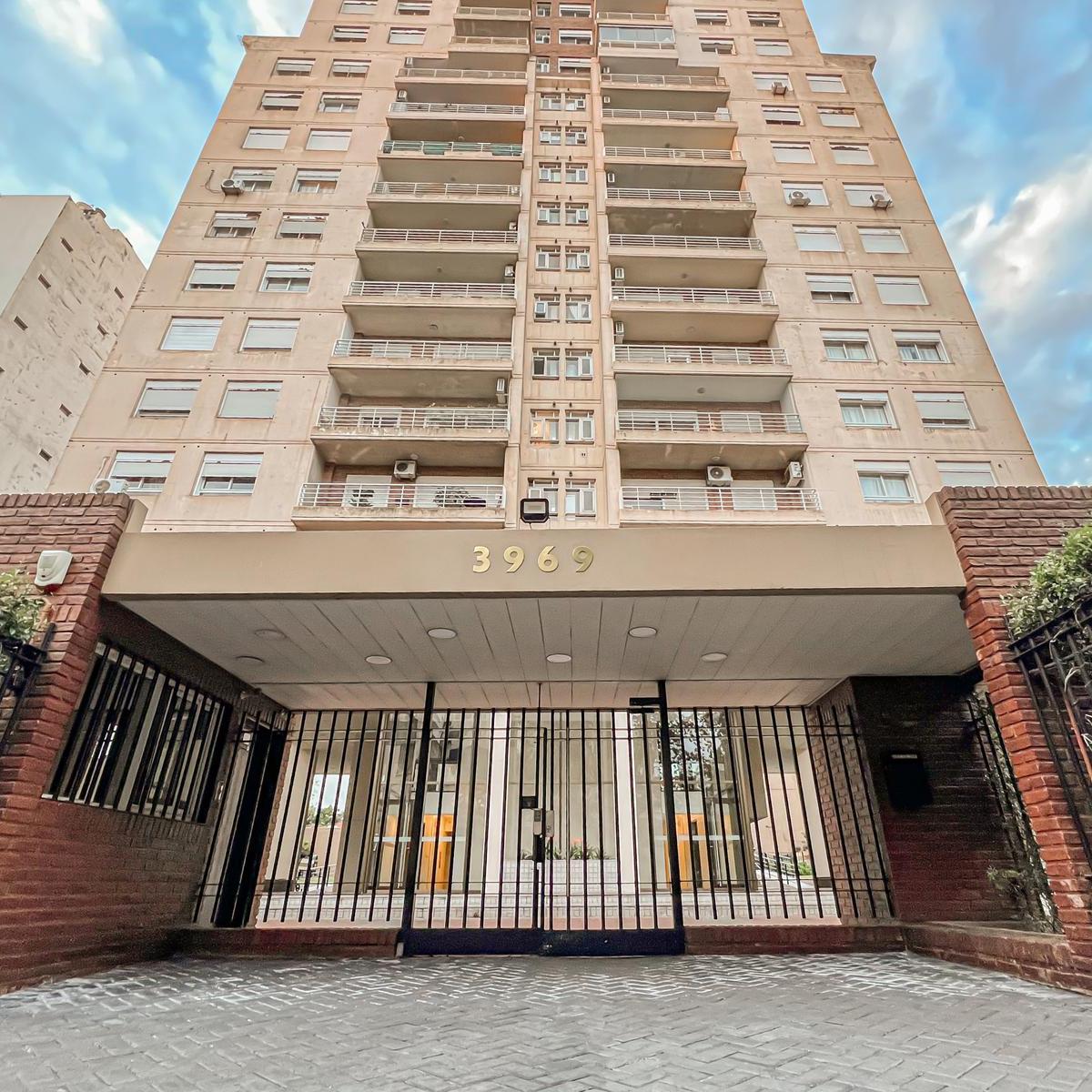 Departamento de 2 ambientes con balcón en Almagro