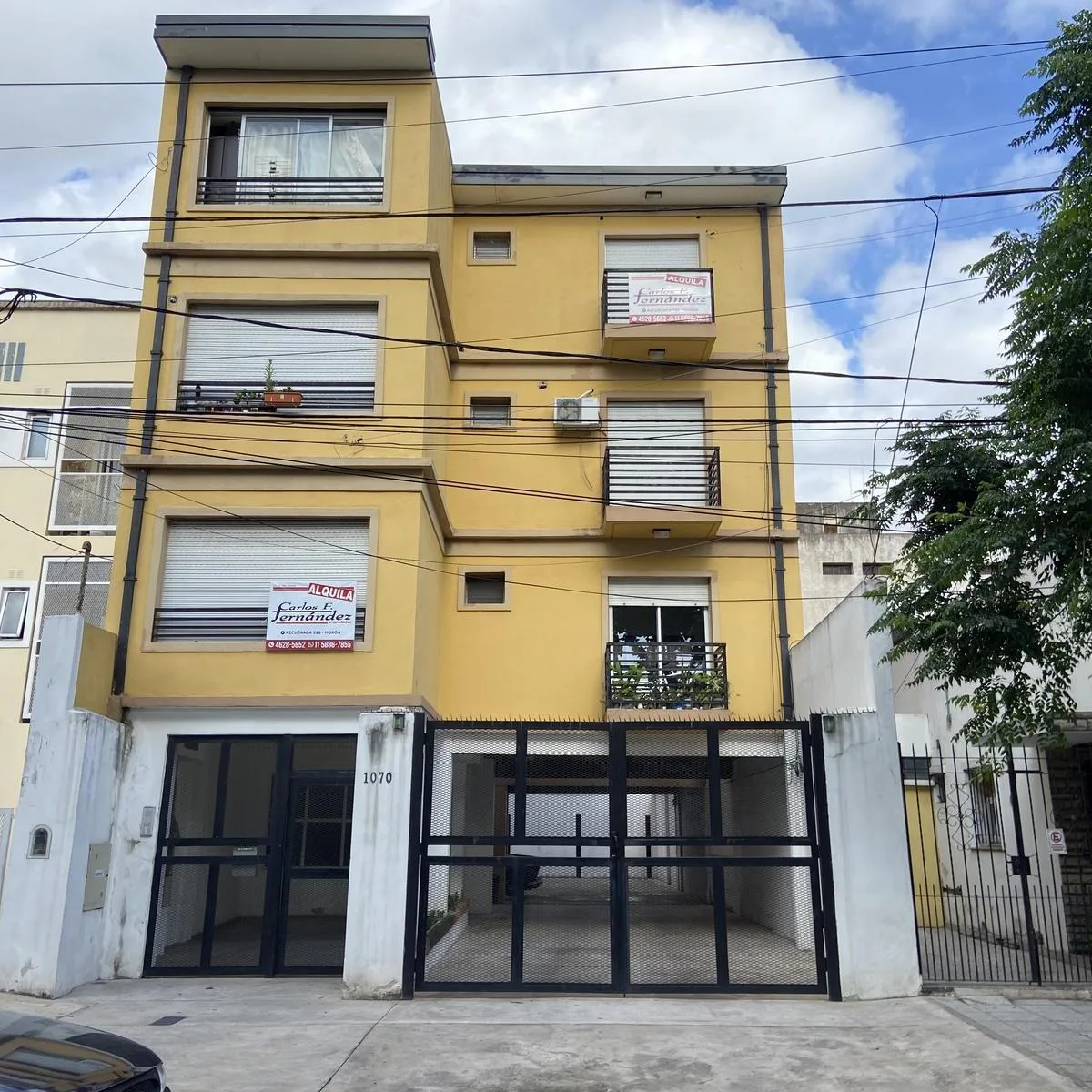 Ground-floor studio apartment in Morón Sur