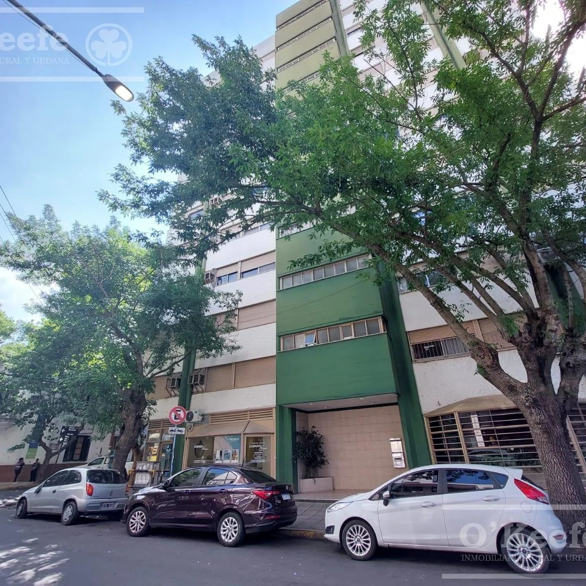 Three-room apartment with parking and storage in Quilmes Centro