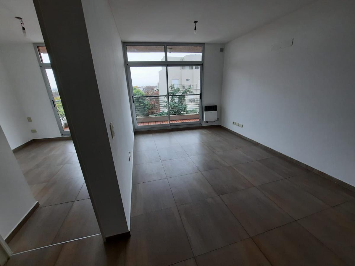 Квартира с 1 спальней и балконом в Villa Devoto