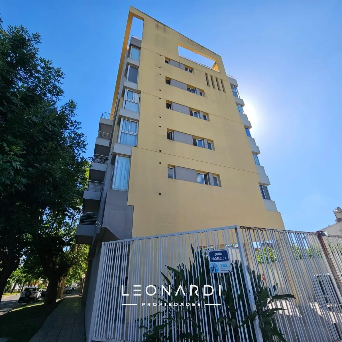Departamento con Cochera en Alquiler - ID 3917