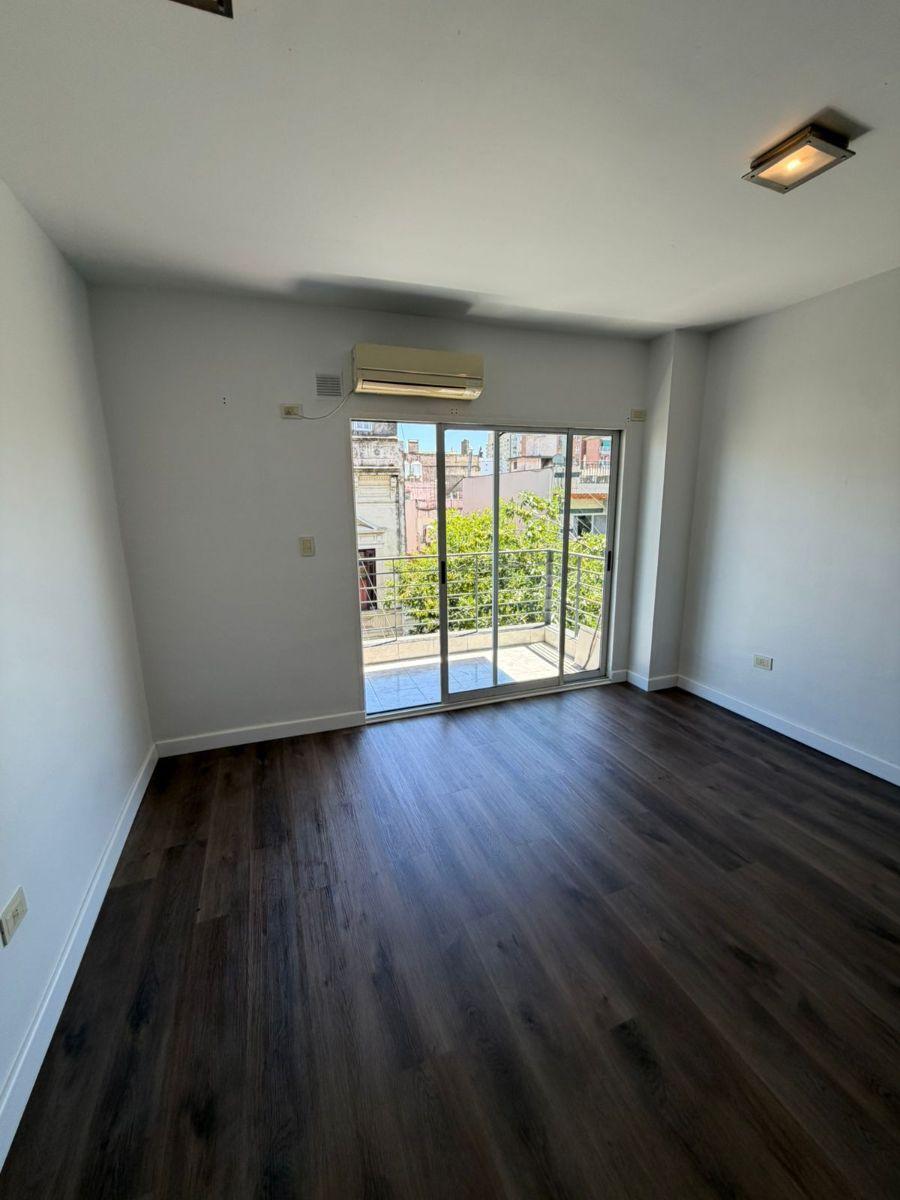 Квартира-студия с балконом в Balvanera