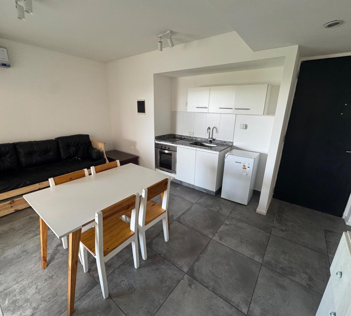 Departamento de 2 ambientes sin muebles en Villa Urquiza