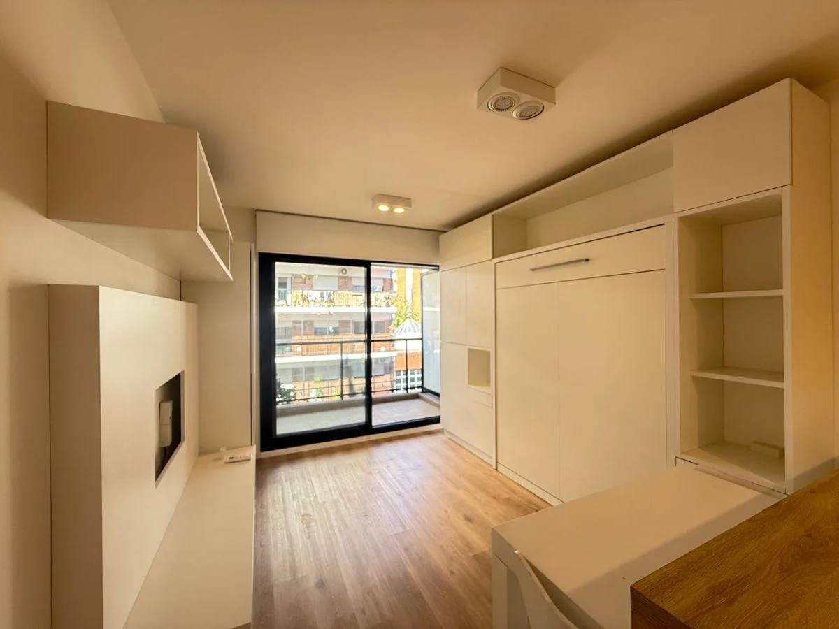 Equipped studio apartment with balcony in Belgrano