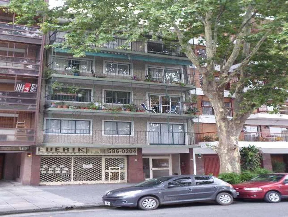 Квартира с 2 спальнями и балконом в Villa Crespo