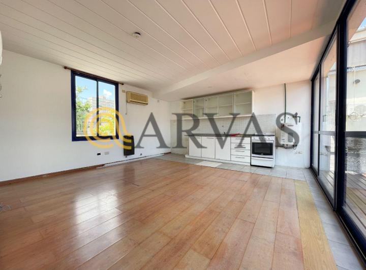 Departamento dúplex de 2 ambientes con 1 dormitorio en San Fernando