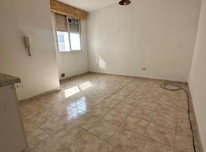 Unfurnished studio apartment in Boedo