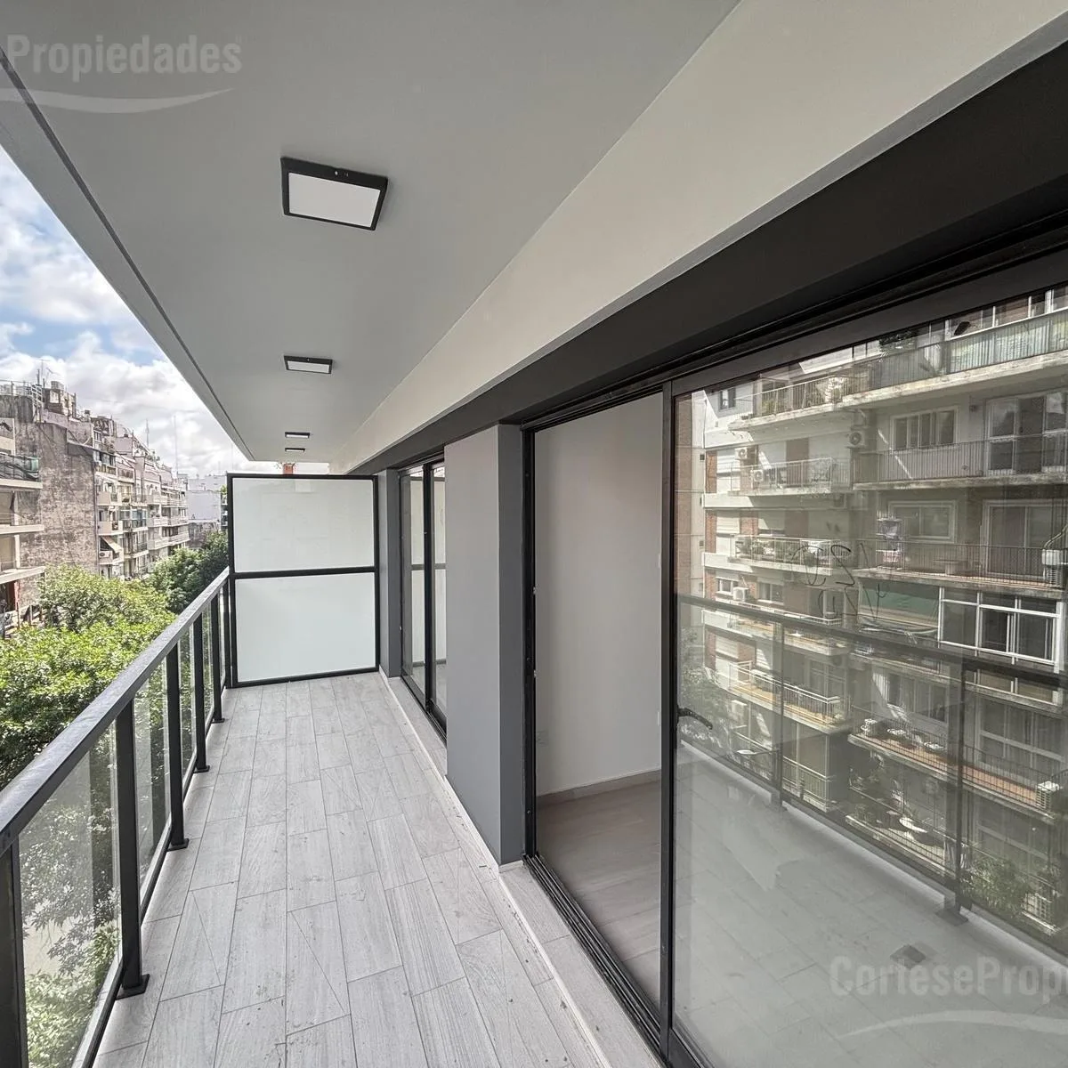 Apartamento de dois ambientes novo com varanda em Palermo Soho