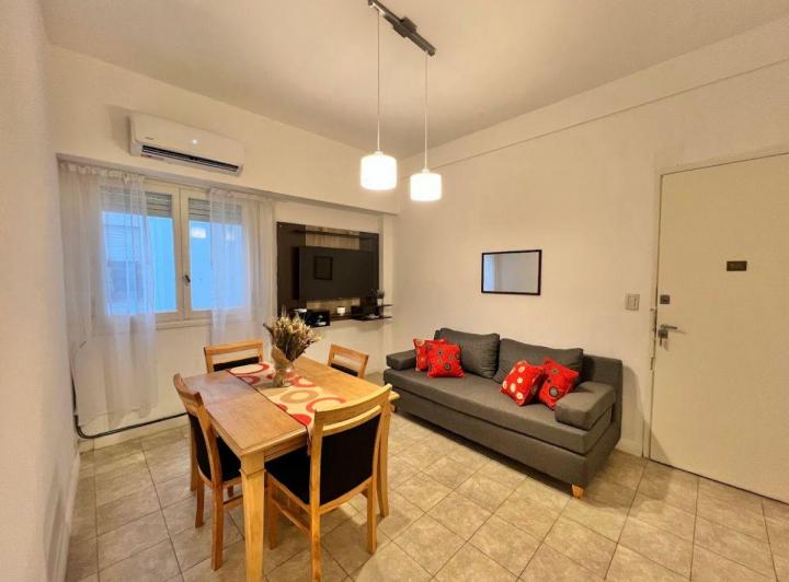 Furnished two-bedroom apartment in Almagro near Medrano