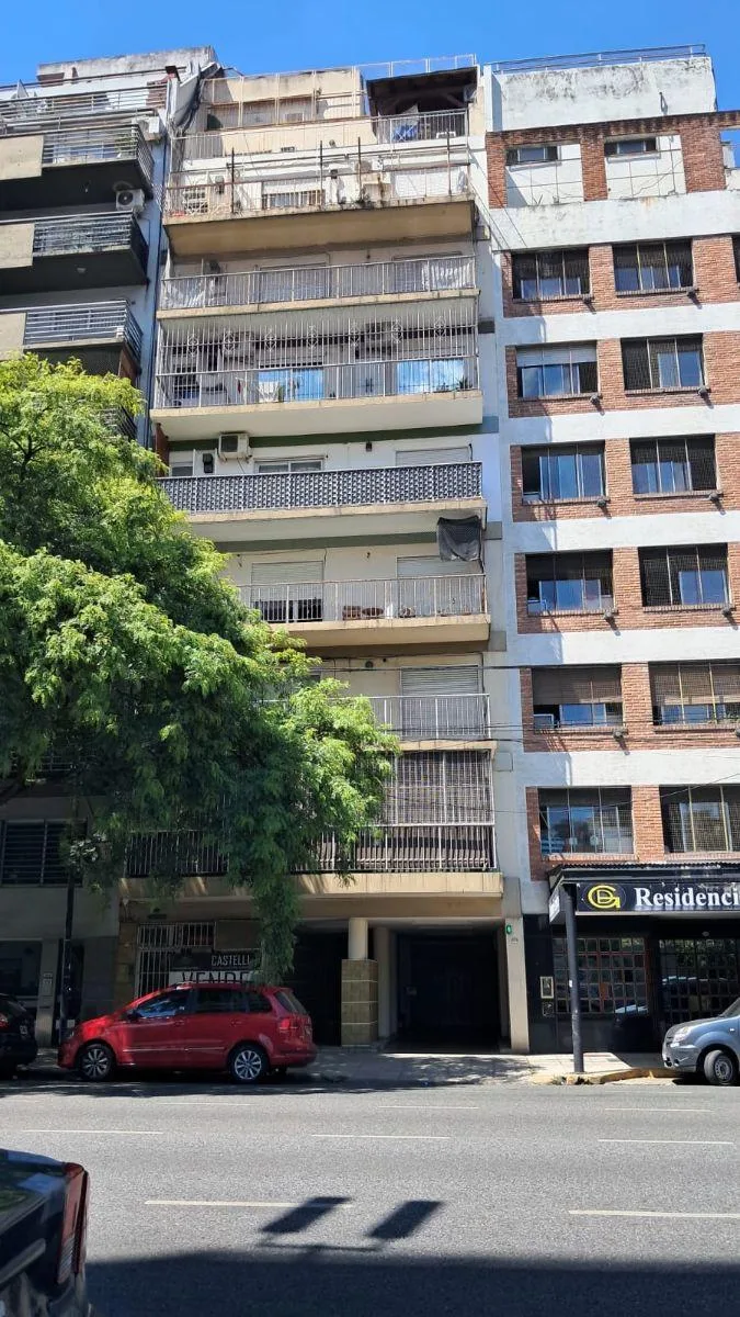 Departamento de 2 ambientes con patio en Parque Chacabuco