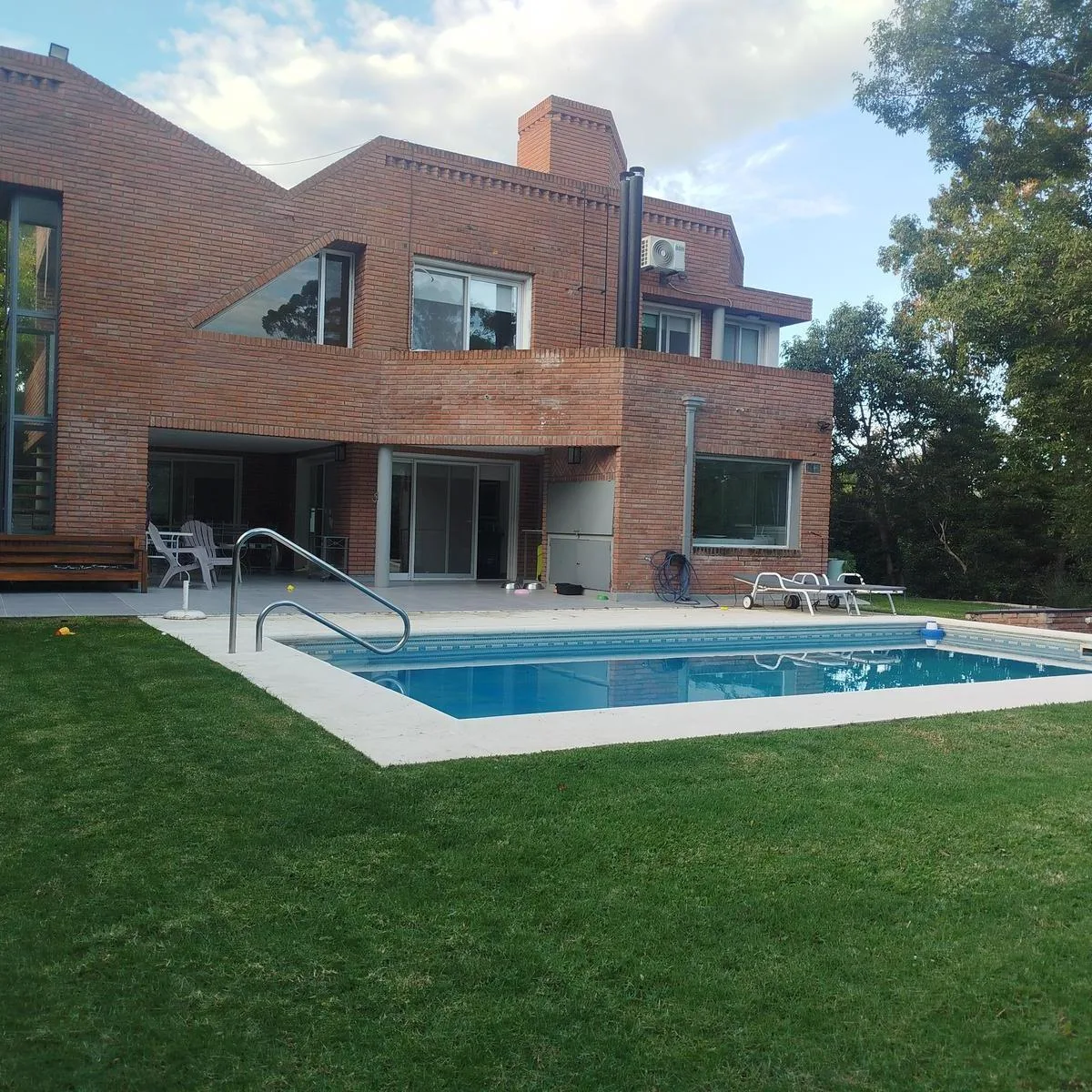 Casa Sobre Golf 3/4 Dorm. Reciclada Impecable Estado Super Luminosa Para Mudarte Ya!