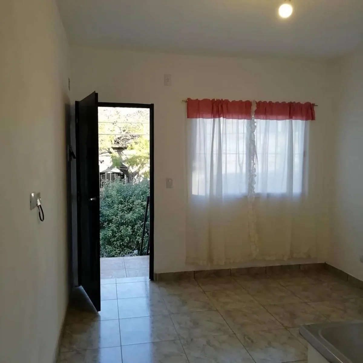 Departamento de 3 ambientes en La Tablada