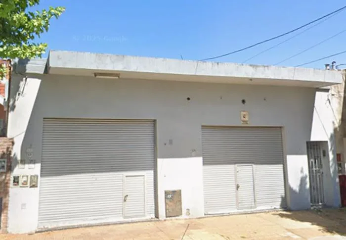 PH de três ambientes com pátio em General San Martín